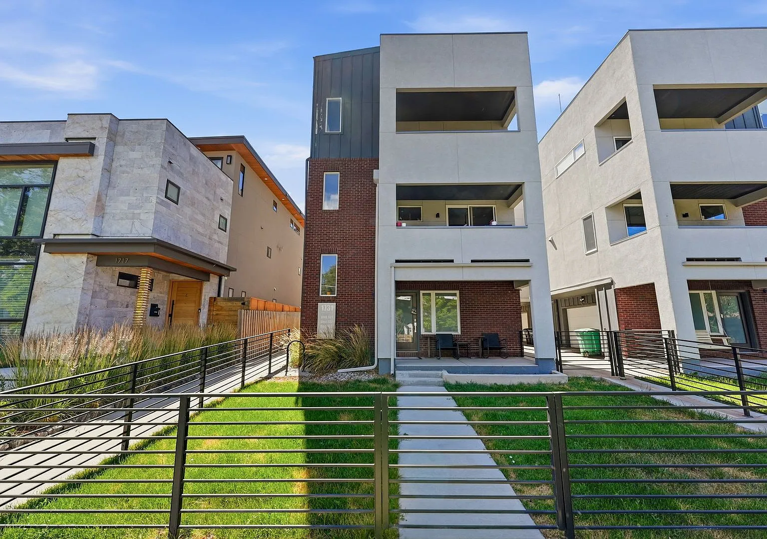 Modern Sloan's Lake Townhome | Rooftop Deck, Hot Tub & Downtown Views — Photo 4