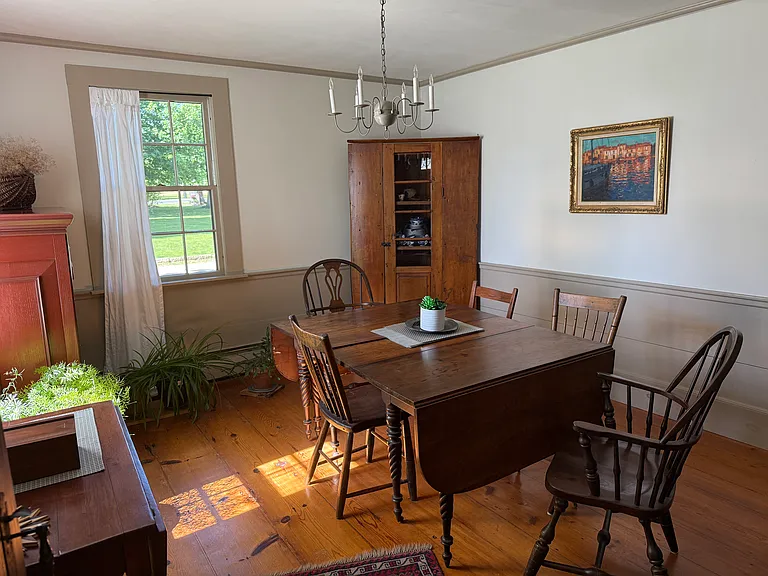 22 Wellington Rd — Photo 9