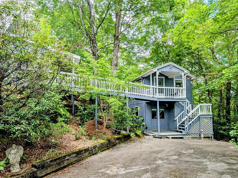 524 Stornoway Dr — Photo 104