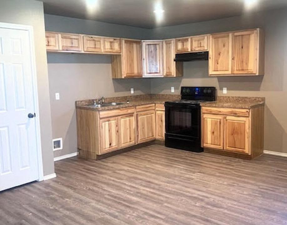 1st image of 4610 Avenue C