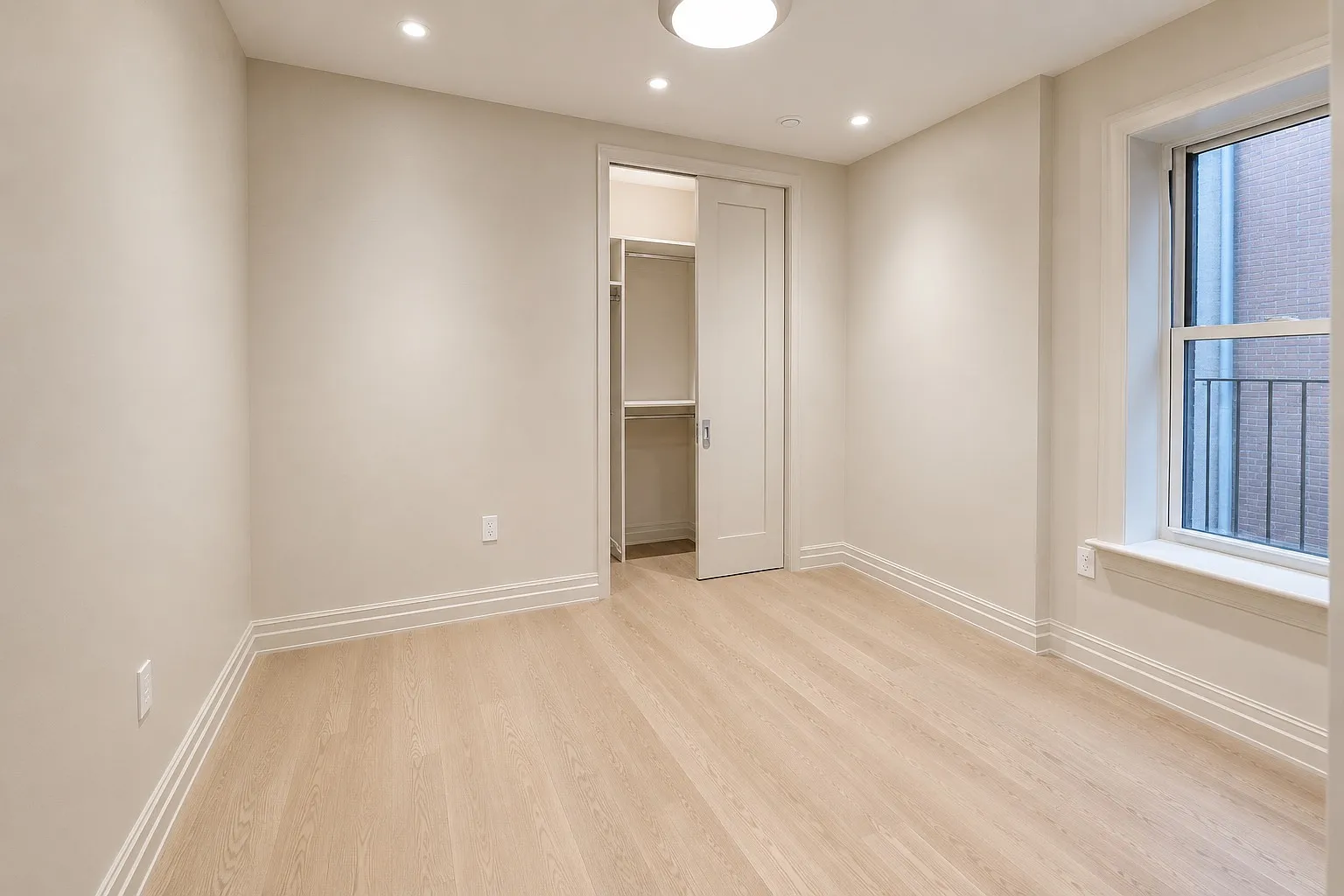 241 West 13th Street — Photo 4