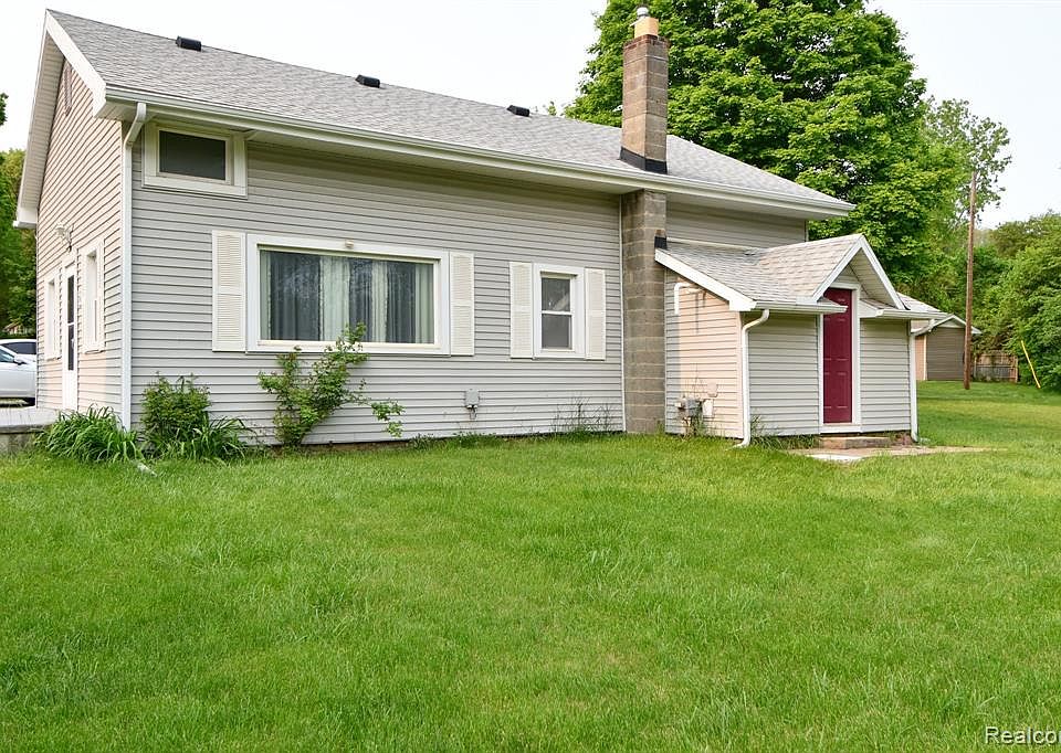 7610 Clintonville Rd, Clarkston, MI 48348 MLS 20230085171 Zillow