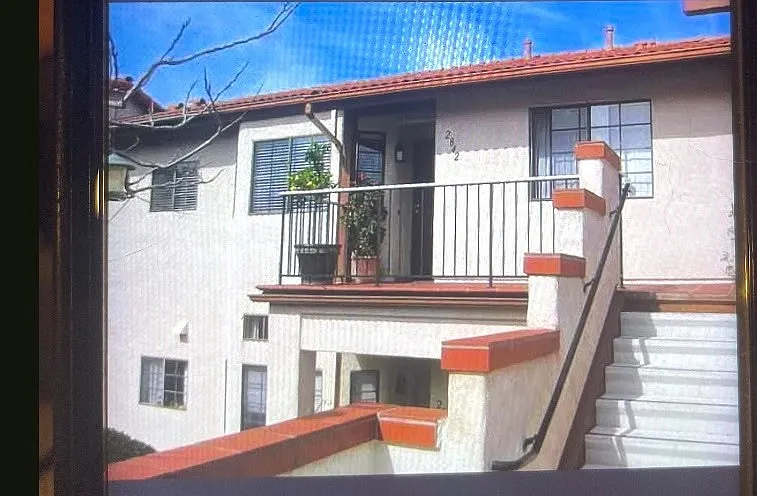 2 bed, 1112 sqft, $3,100 — Photo 2