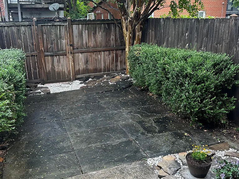 1426 Duncan St NE — Photo 4