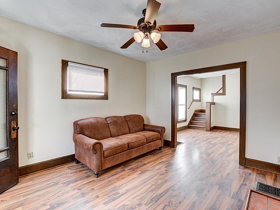 4th image of 273 S Cypress Ave
