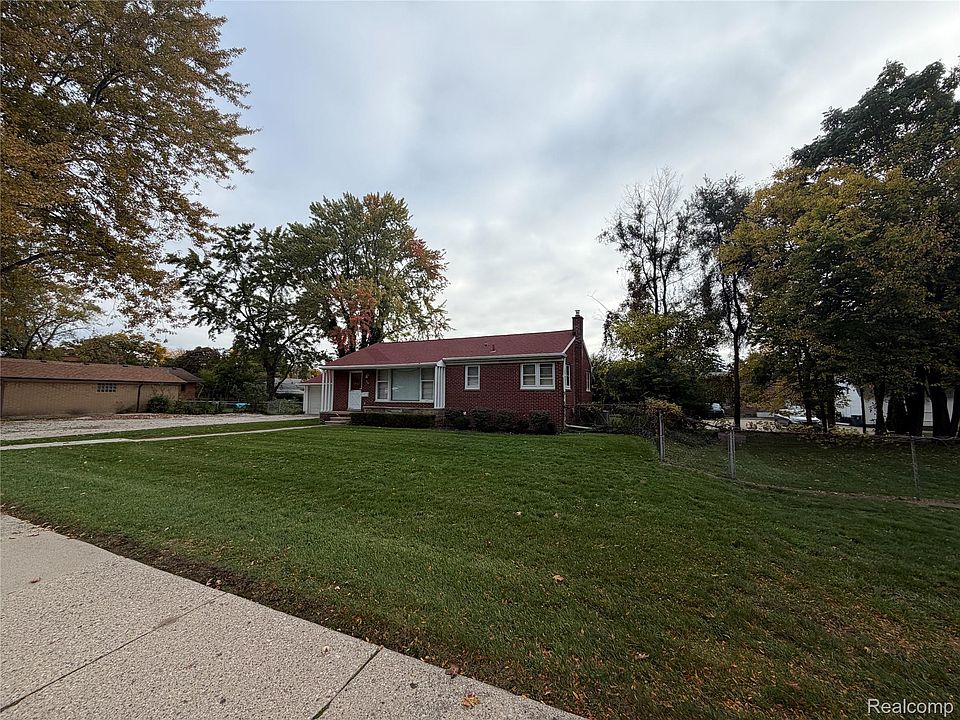 3122 Crooks Rd, photo 4