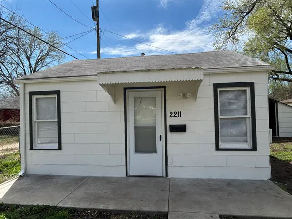 2211 E Funston St, Wichita, KS 67211