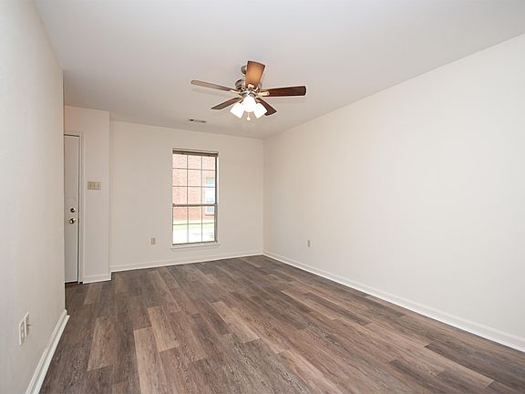 4th image of 1536 Clifton St #3