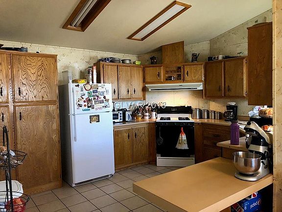 4th image of 1019 El Camino Cir