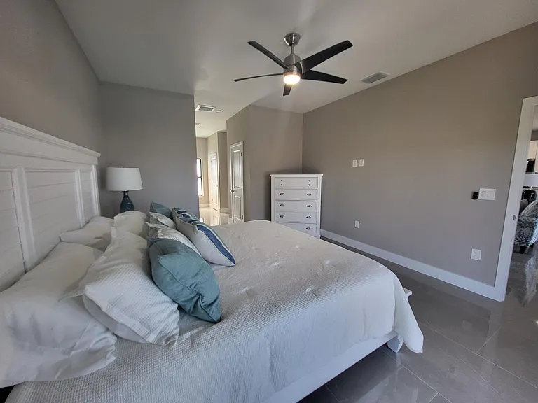 341 NW 7th Ave — Photo 16