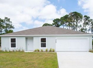 1332 NE 9th Pl, Cape Coral, FL 33909