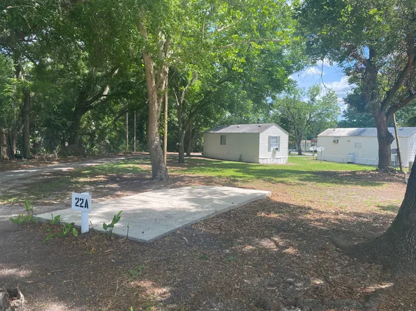 9588 NE Jacksonville Rd #22A, Anthony, FL 32617