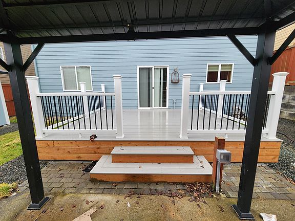 Gazebo/ Deck