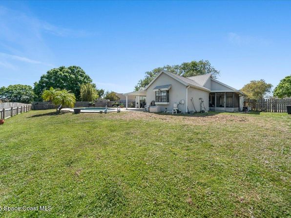 3935 Bristol Ct, Melbourne, FL 32904