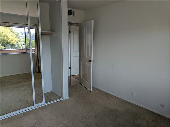 4th image of 34 Circle Dr APT B