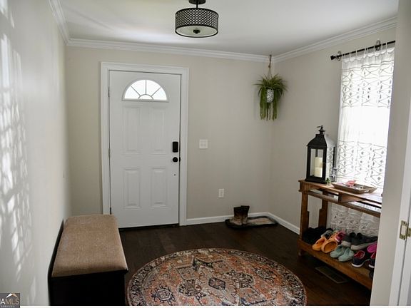 3rd image of 505 Ridgeland Dr