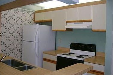 3rd image of 2500 SE Anchorage Cv APT B-3