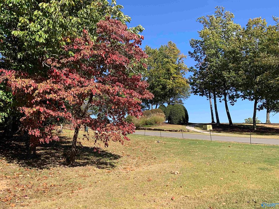 2nd image of 76 Ledge View Dr