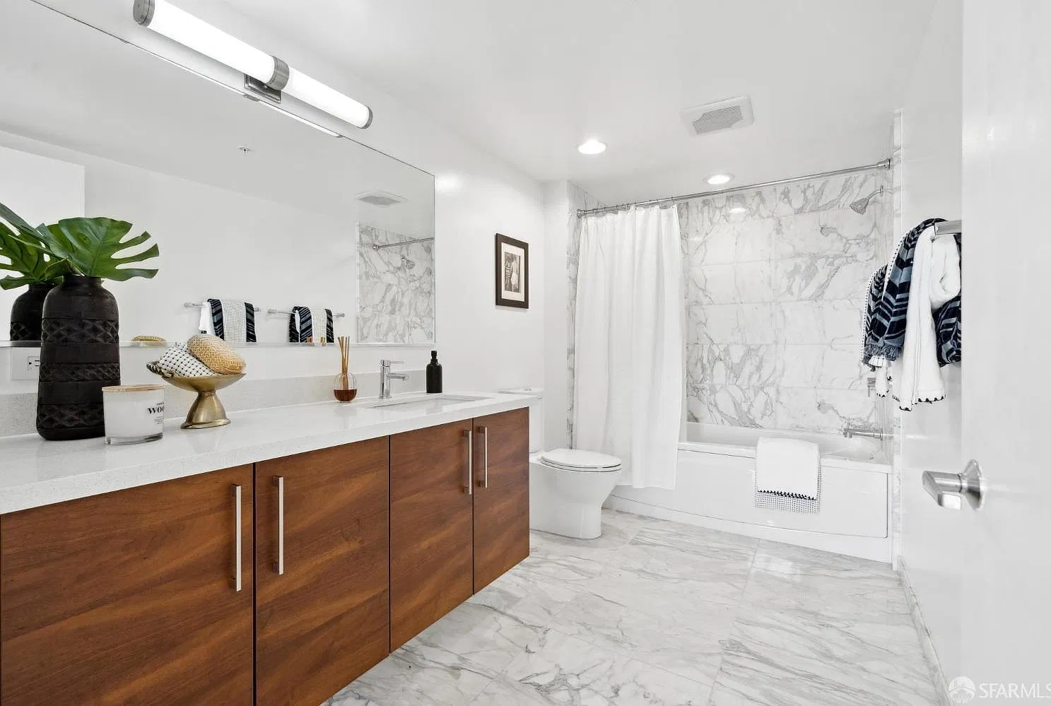 2 bed, 1172 sqft, $22,000 — Photo 3