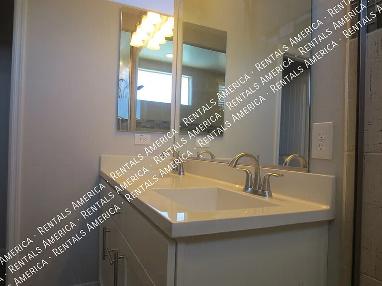 3636 E Lodgepole Dr — Photo 11