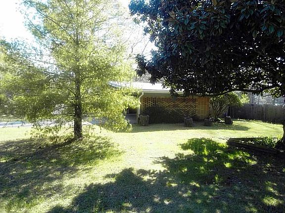 4th image of 200 Belmont Dr