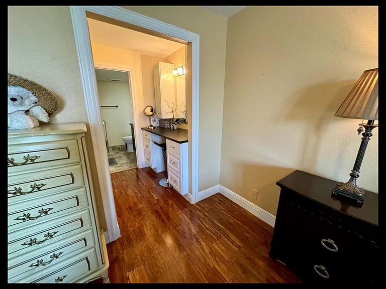 5201 NW 2nd Ave #415 — Photo 3