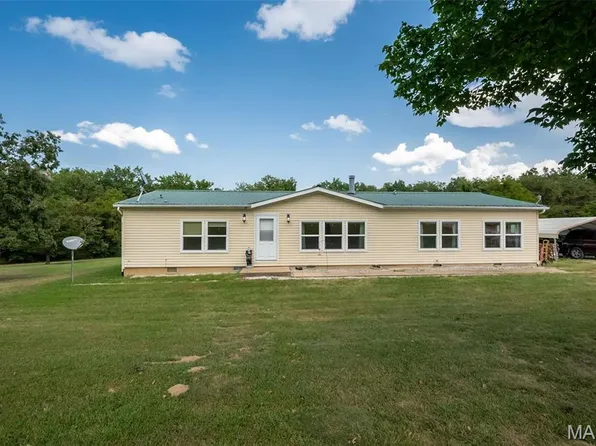 2120 Plattin Meadows Dr, De Soto, MO 63020