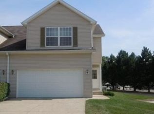 1205 Colonial Ave, Bloomington, IL 61701