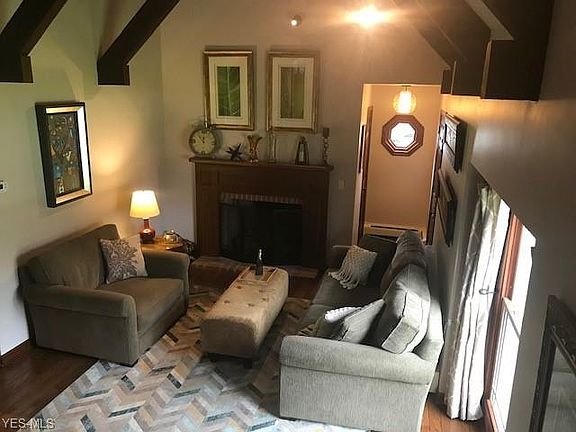 3rd image of 1013 Westport Cir