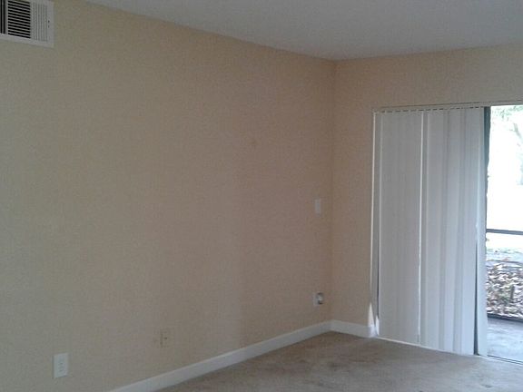 5th image of 3950 NW 87th Ave