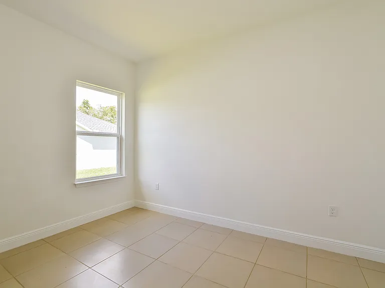 16052 SW 23rd Court Rd — Photo 12