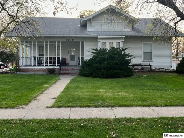 10711 N 140th St, Waverly, NE 68462