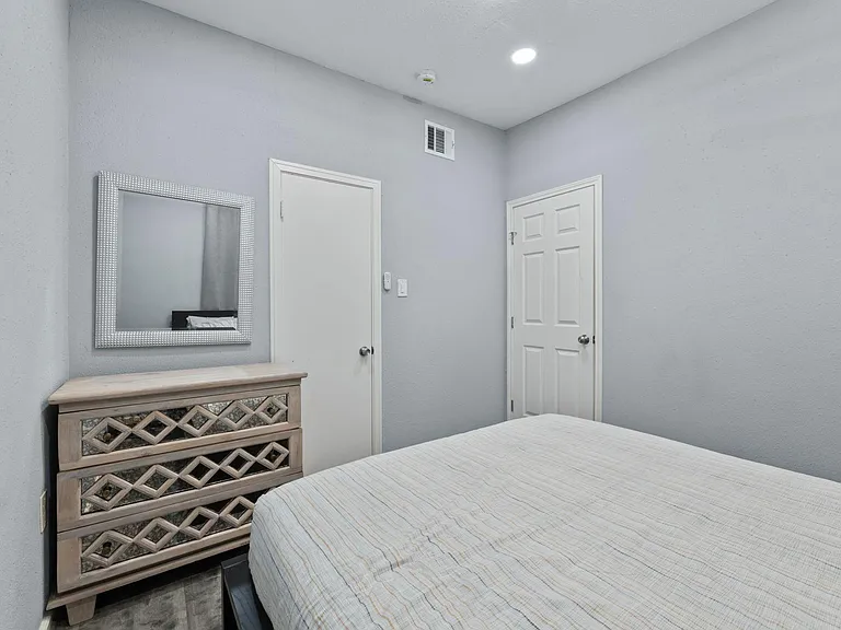 412 Drew St #1 — Photo 9