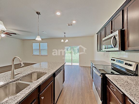 4th image of 8638 Highfield Ave