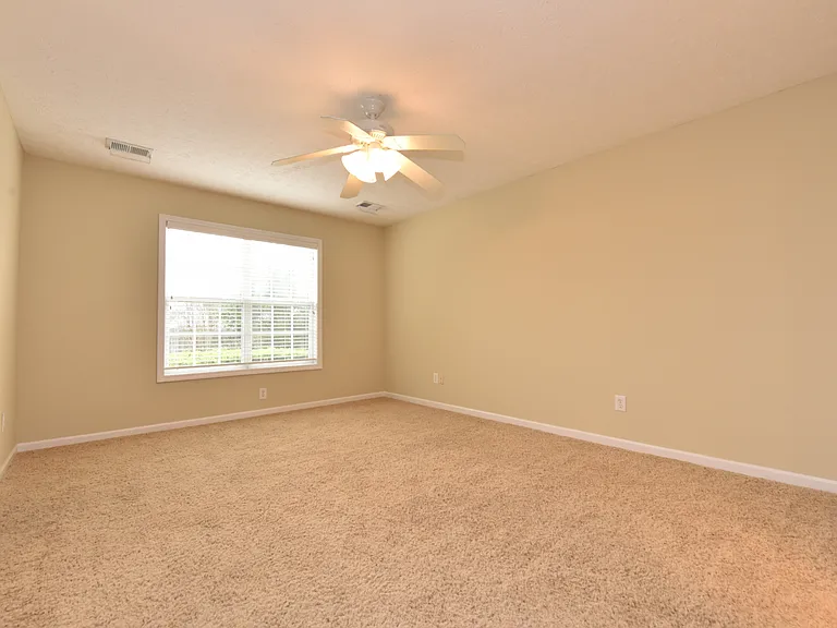 2192 Herndon St — Photo 2
