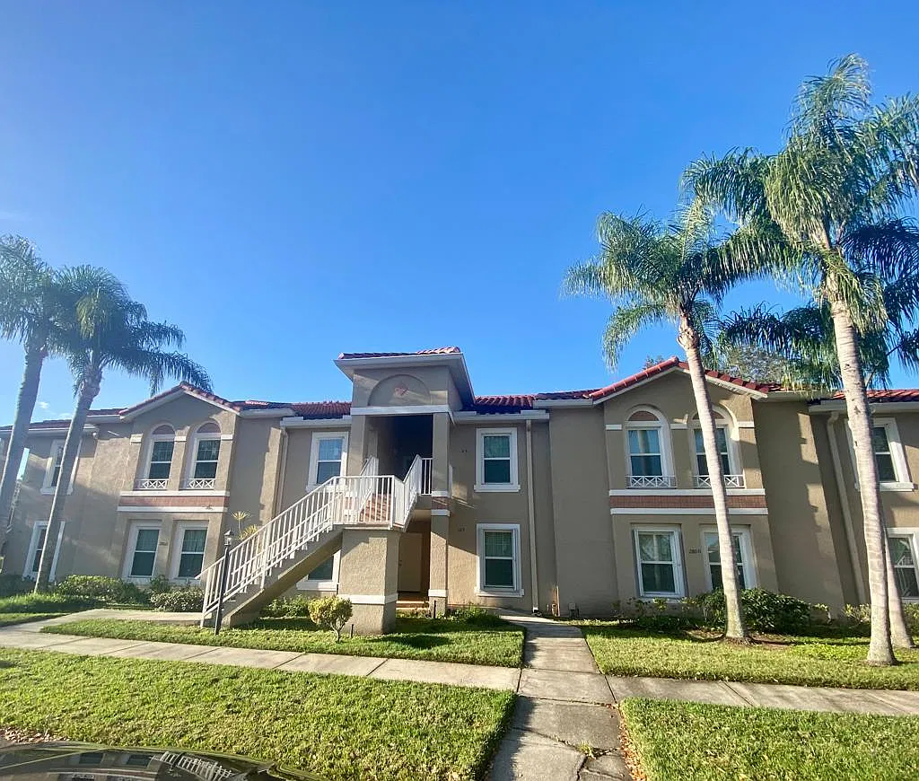 3 bed, 1136 sqft, $1,750 — Photo 3