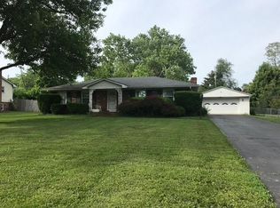 1605 Hawthorne Ln, Lexington, KY 40505