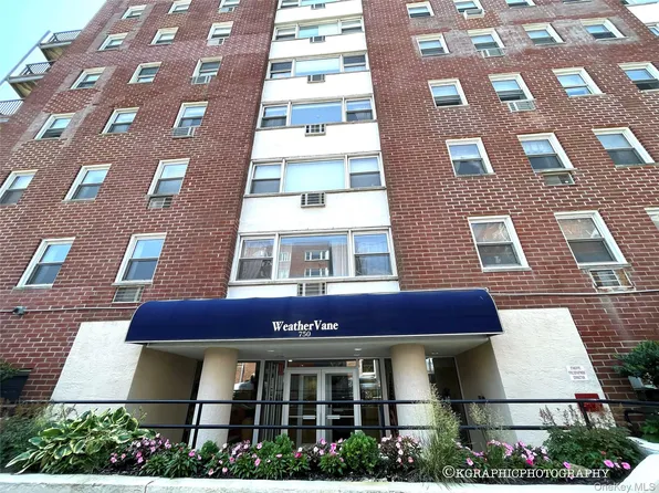 750 Shore Rd #10, Long Beach, NY 11561