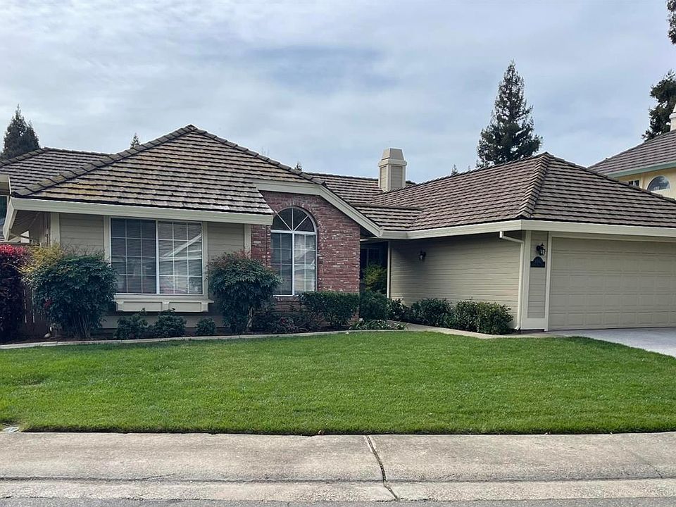 1st image of 11582 Crystal Lake Ct
