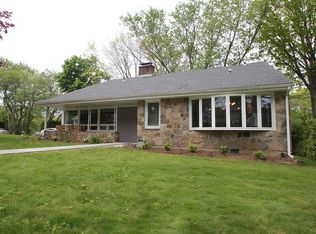 51 Crest Ter, Fairfield, CT 06825