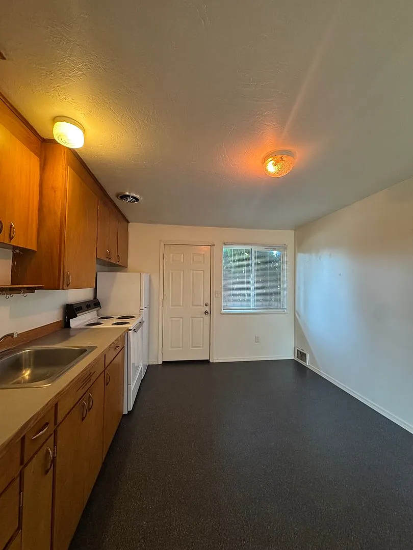 Shawnee Apartments — Photo 3