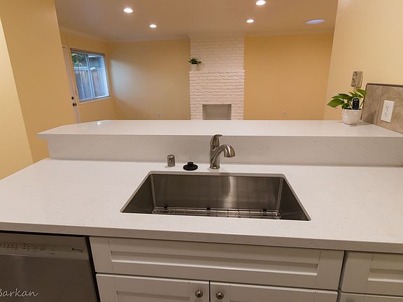 3rd image of 4036 - 4038 Bismarck Dr