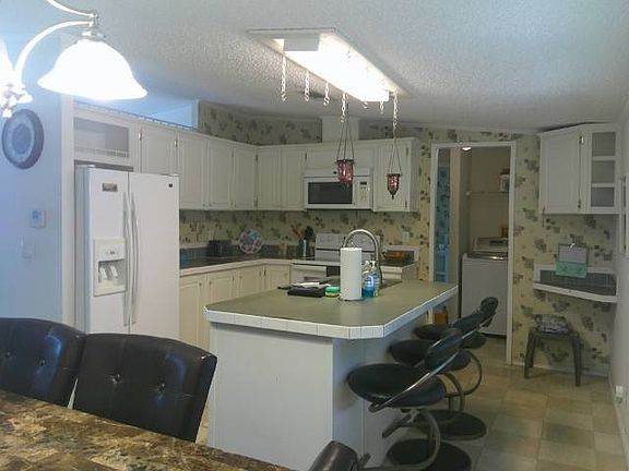 5th image of 4411 NW 67th Pl #O06