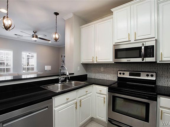 4th image of 700 15th St Unit 1104