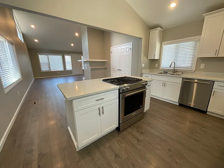 Contemporary Kitchen