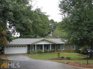 1120 Old Forge Dr, Roswell, GA 30076