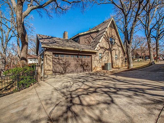 3rd image of 2118 Wilson Dr