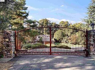 4560 Crow Canyon Pl, Castro Valley, CA 94552