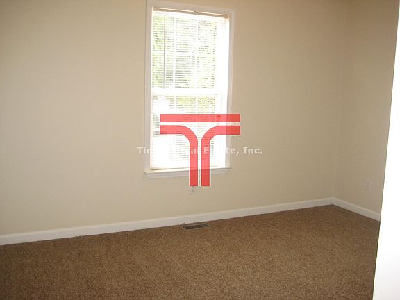 4th image of 11 Leemike Ct
