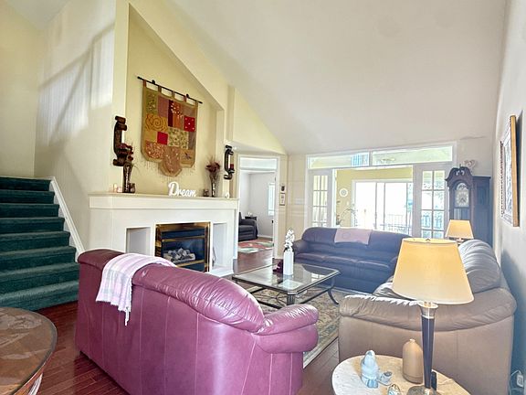 5th image of 42 Settlers Ridge Way